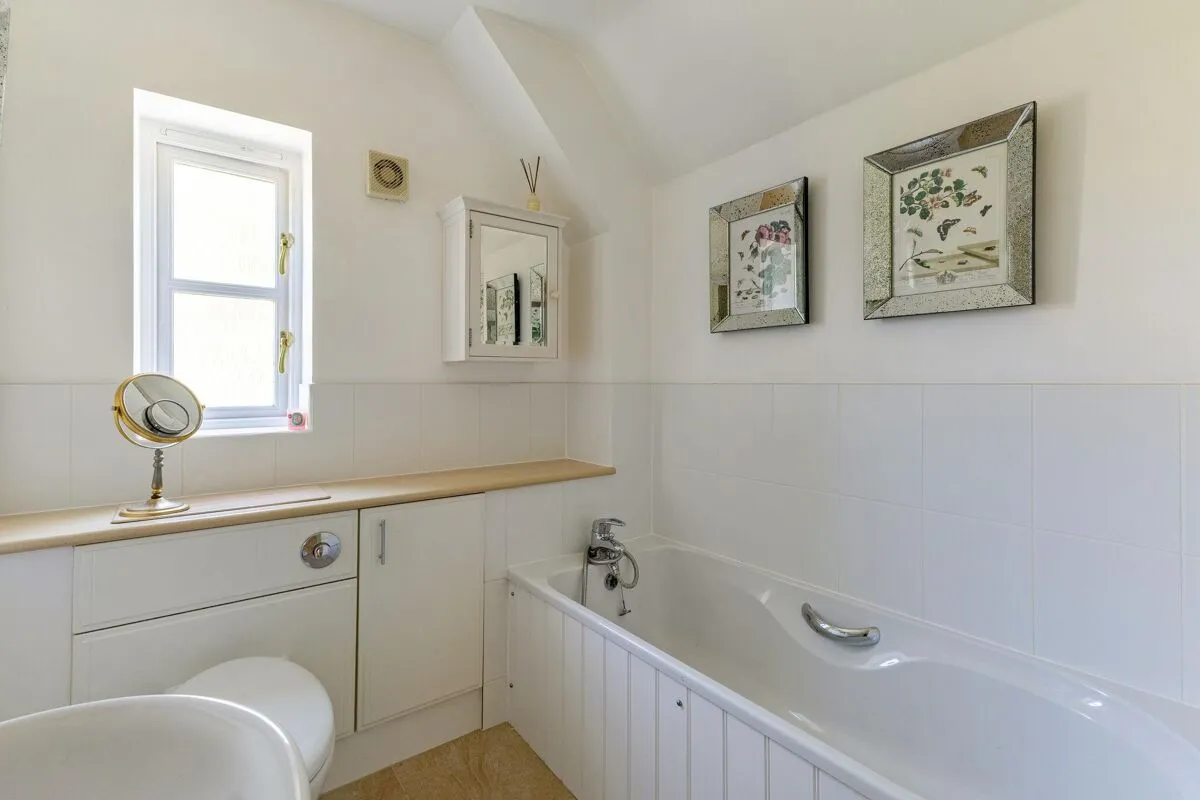 Smith Barry Crescent, Upper Rissington, GL54, photo 13
