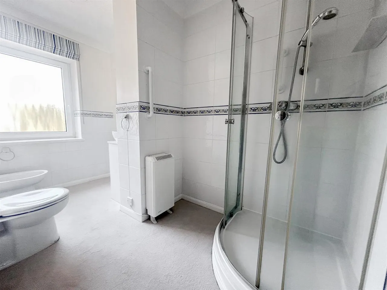 Marina, Bexhill-On-Sea, TN40 1BW, photo 16