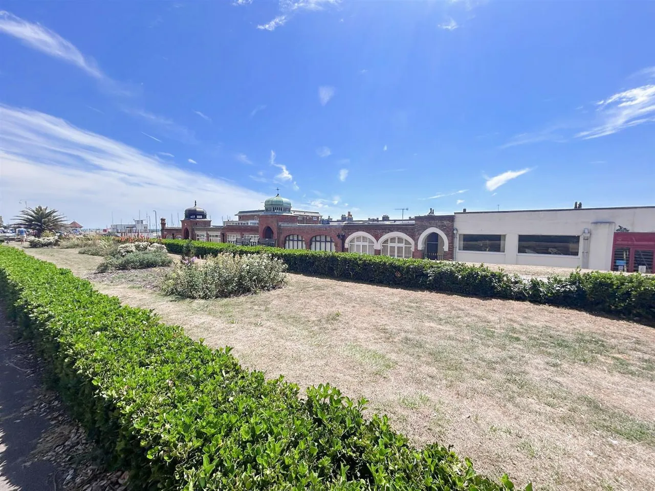 Marina, Bexhill-On-Sea, TN40 1BW, photo 4