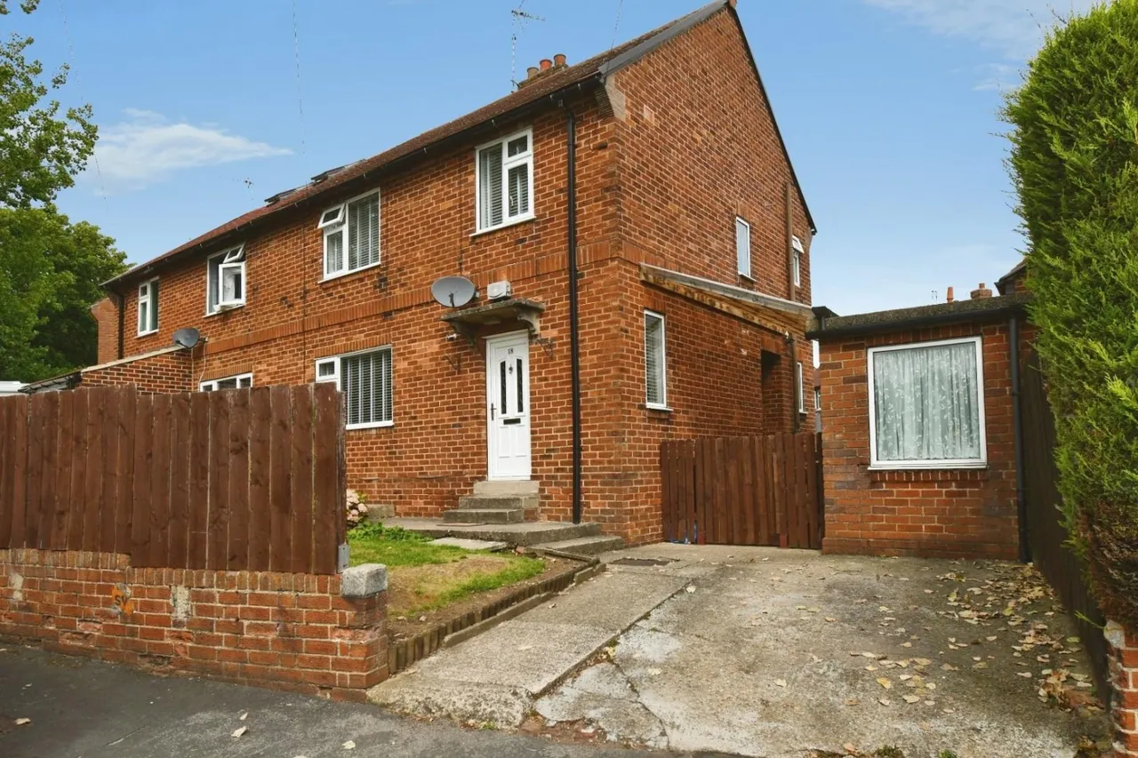 3 bed house for sale — Gallows Hill, Ripon