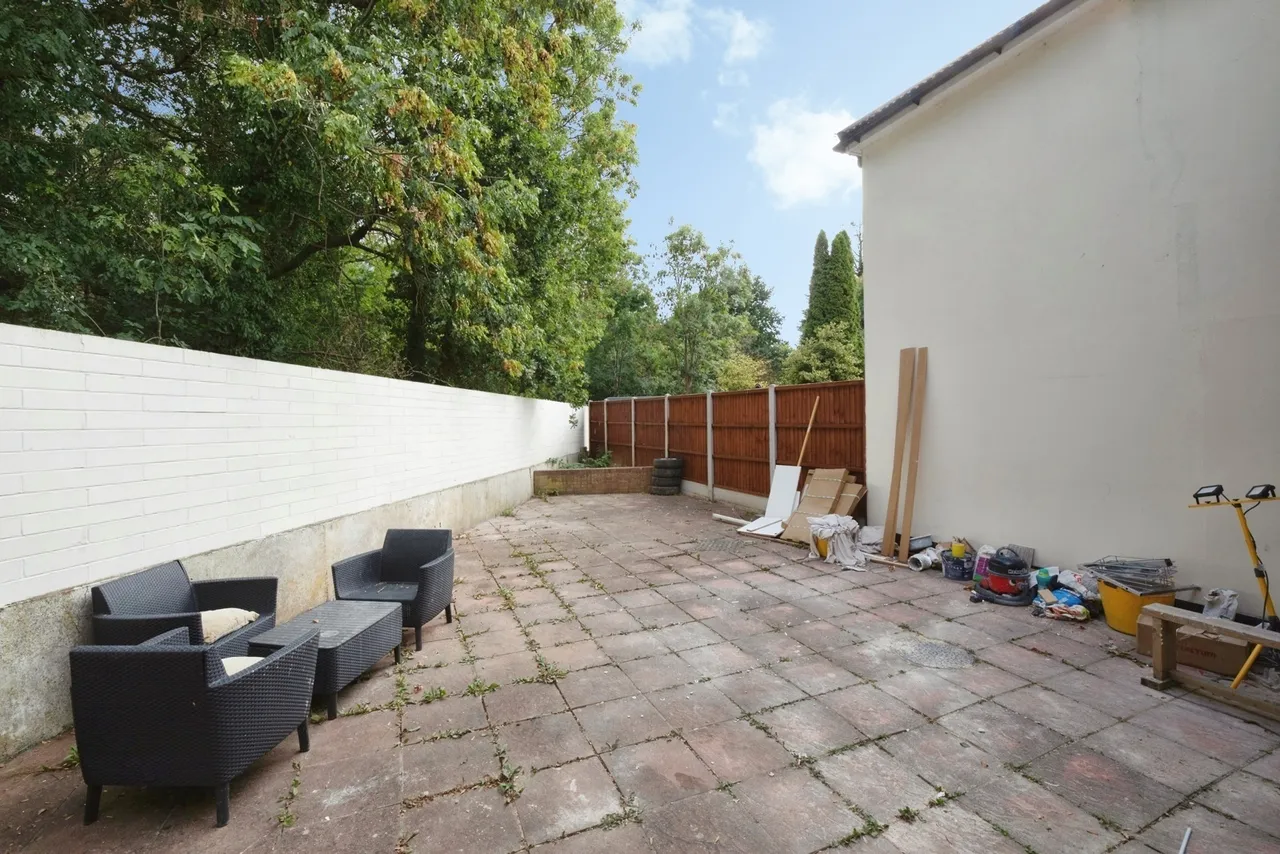 Eastern Avenue, ILFORD, Essex, IG2, photo 13