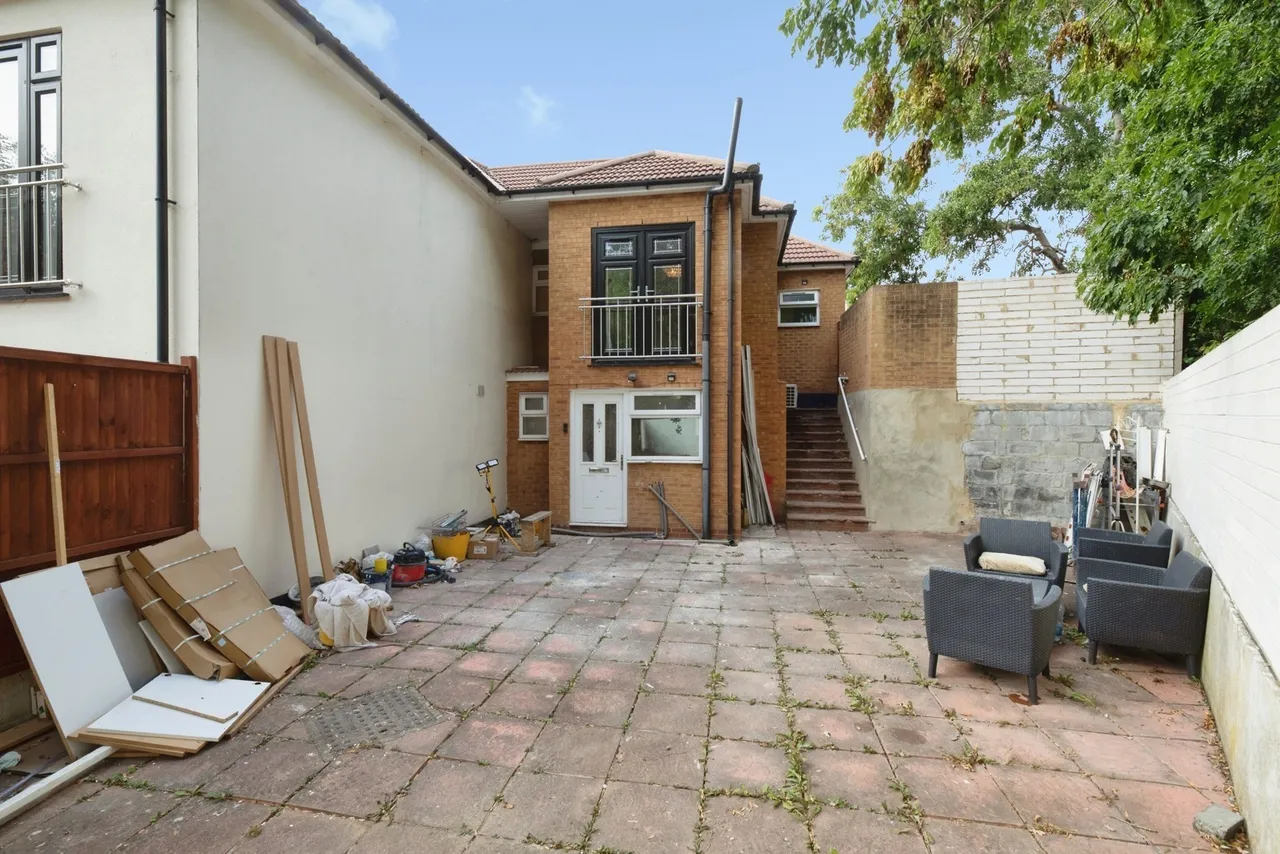 Eastern Avenue, ILFORD, Essex, IG2, photo 14