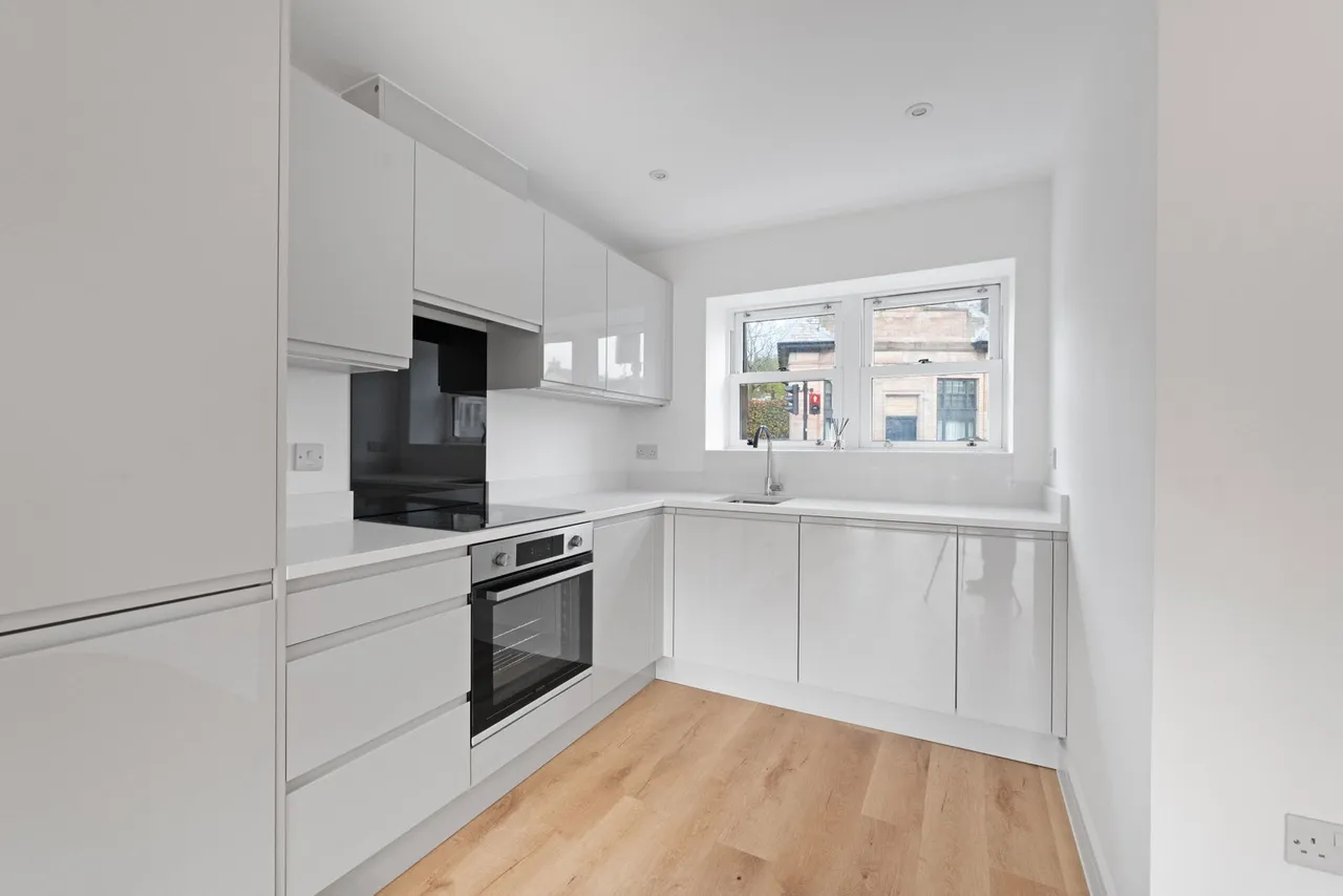 Buxton Road, Whaley Bridge, photo 3