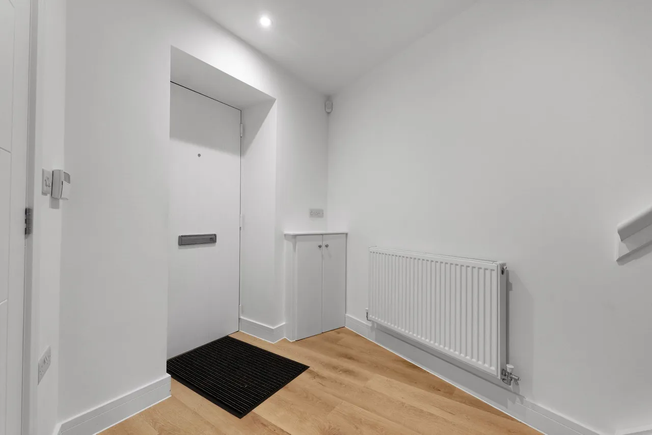 Buxton Road, Whaley Bridge, photo 6