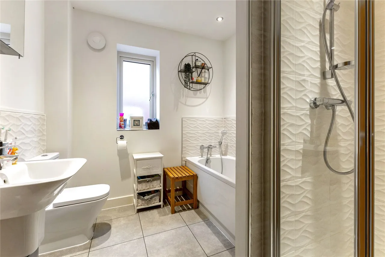 Renown Court, Long Hanborough, OX29, photo 10