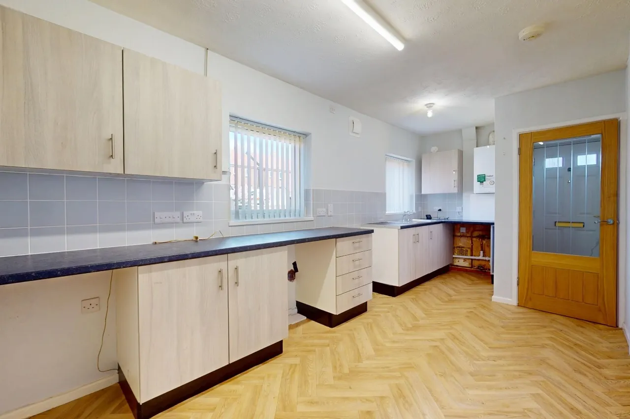 Grove Road, Overdale, Telford TF3 5AW, photo 3