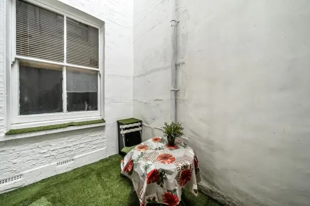 Clanricarde Gardens, London, W2, photo 13