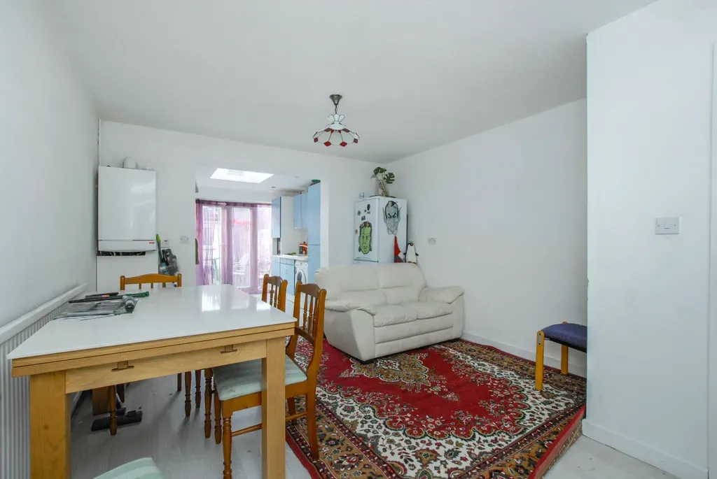 Ivanhoe Close, Uxbridge, photo 5