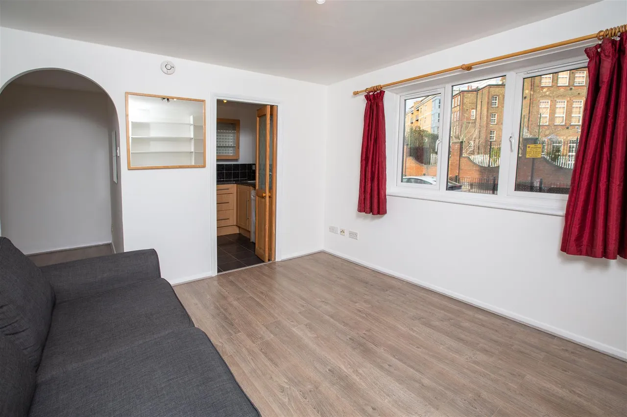 214 Westferry Road, London, E14 3RR, photo 3