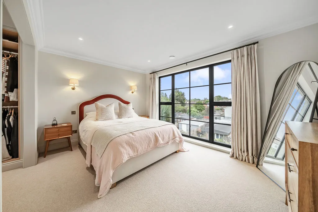 Sidney Road, Walton-On-Thames, KT12, photo 7