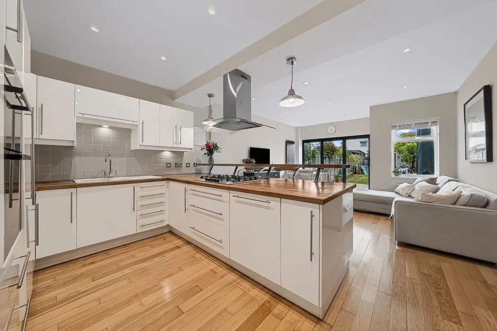 Sidney Road, Walton-On-Thames, KT12, photo 2