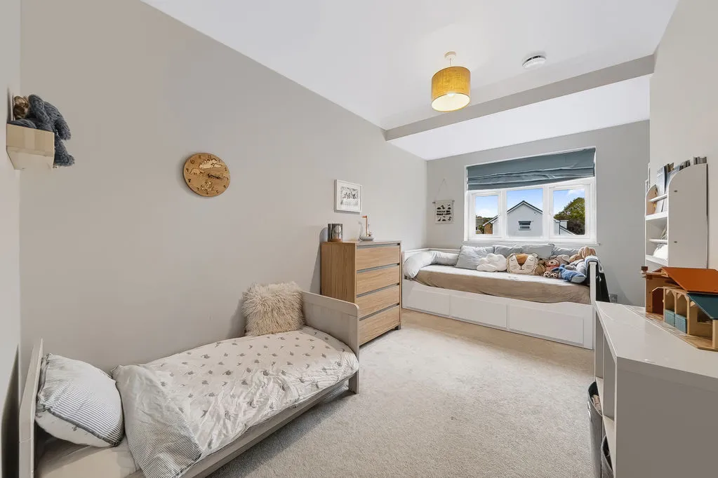 Sidney Road, Walton-On-Thames, KT12, photo 14