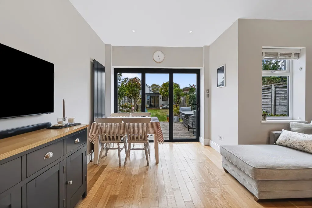 Sidney Road, Walton-On-Thames, KT12, photo 4