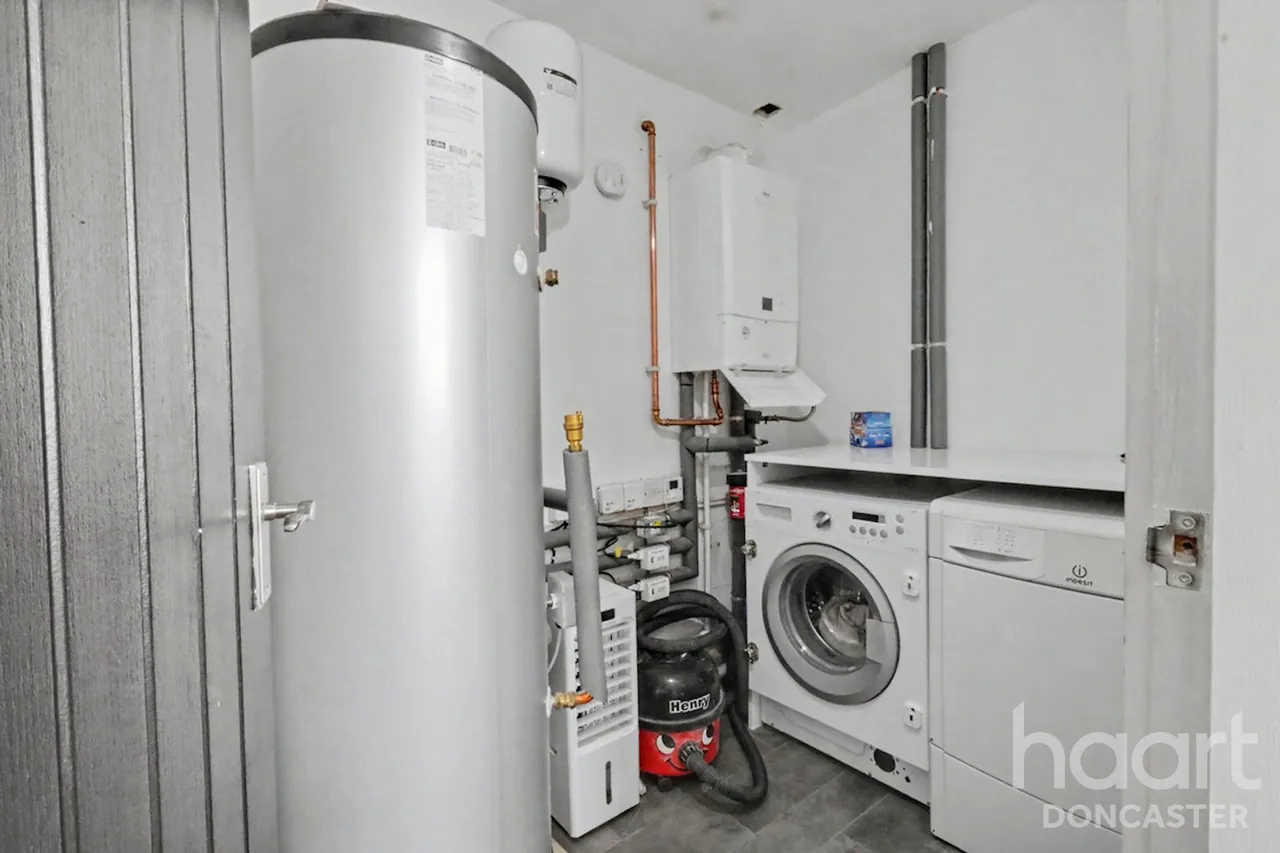 Station Road, Blaxton, DN9, photo 21