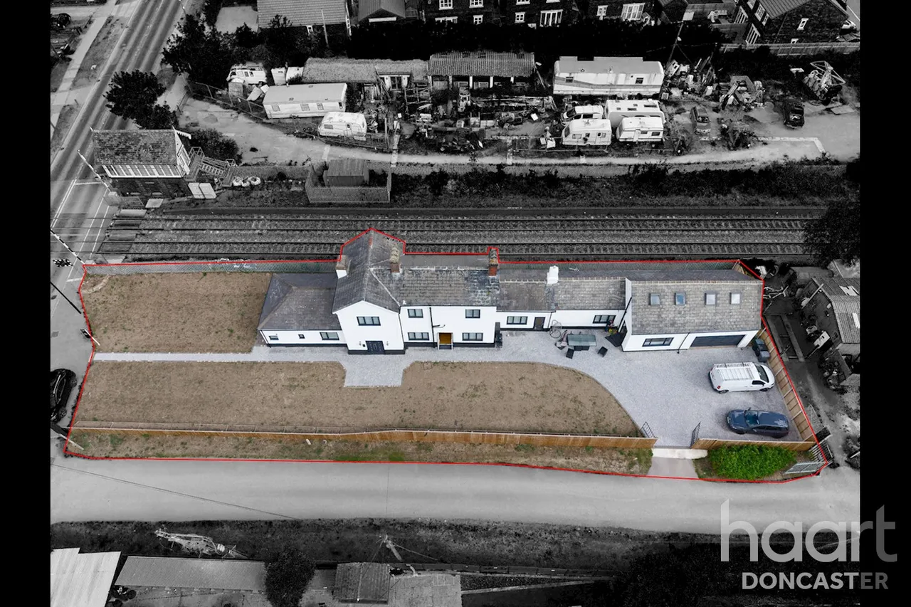 Station Road, Blaxton, DN9, photo 40