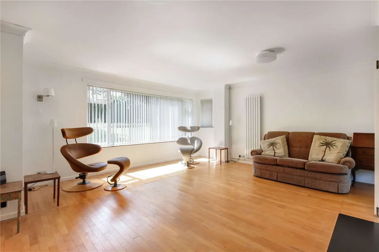 Forest Road, Tunbridge Wells, Kent, TN2 5JB, photo 3