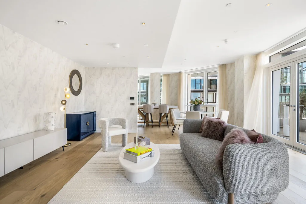 3 bed flat to rent — Wilshire House, London, SW11