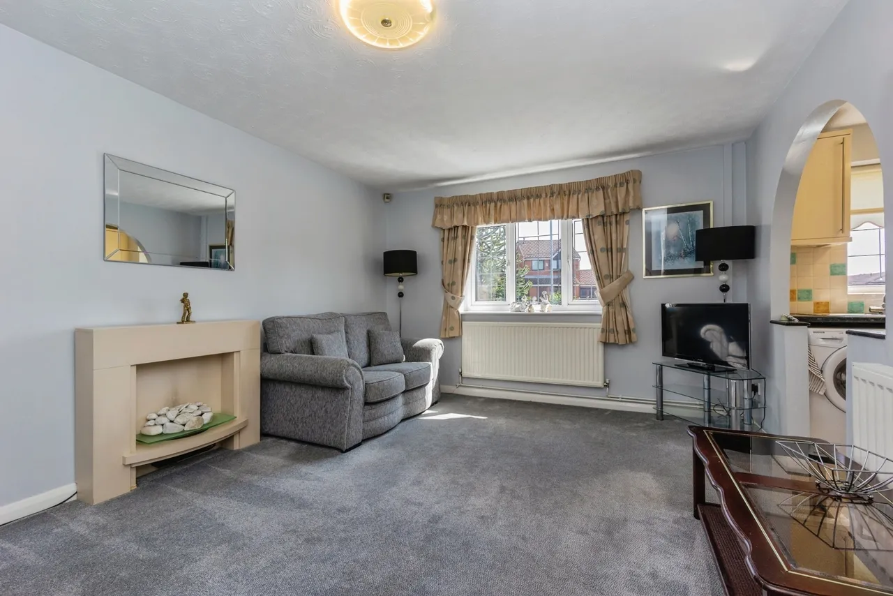Camberwell Drive, Ashton-Under-Lyne, OL7, photo 3