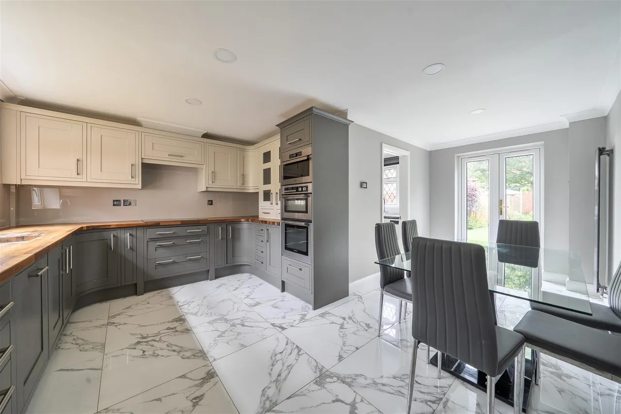 Hanoverian Way, Whiteley, photo 2