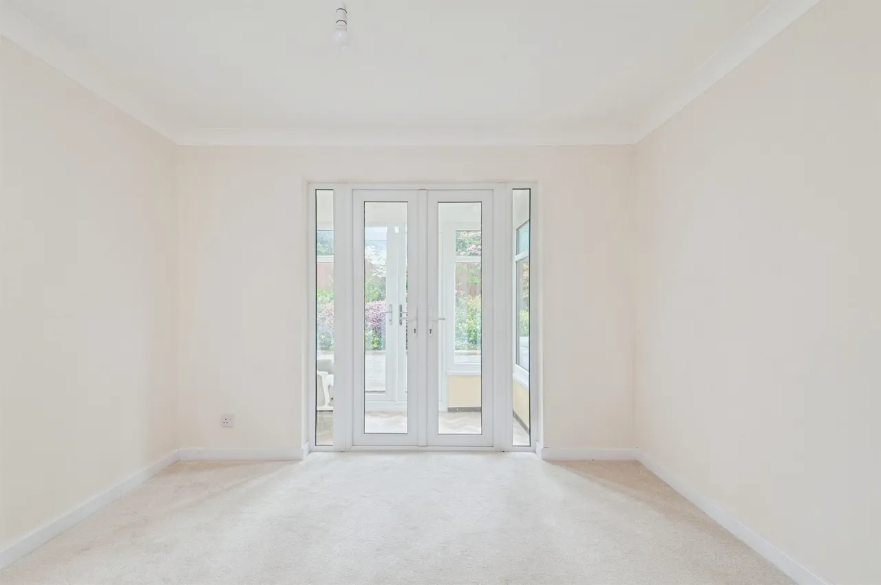 Plovers Lane, Helsby, Frodsham, photo 8