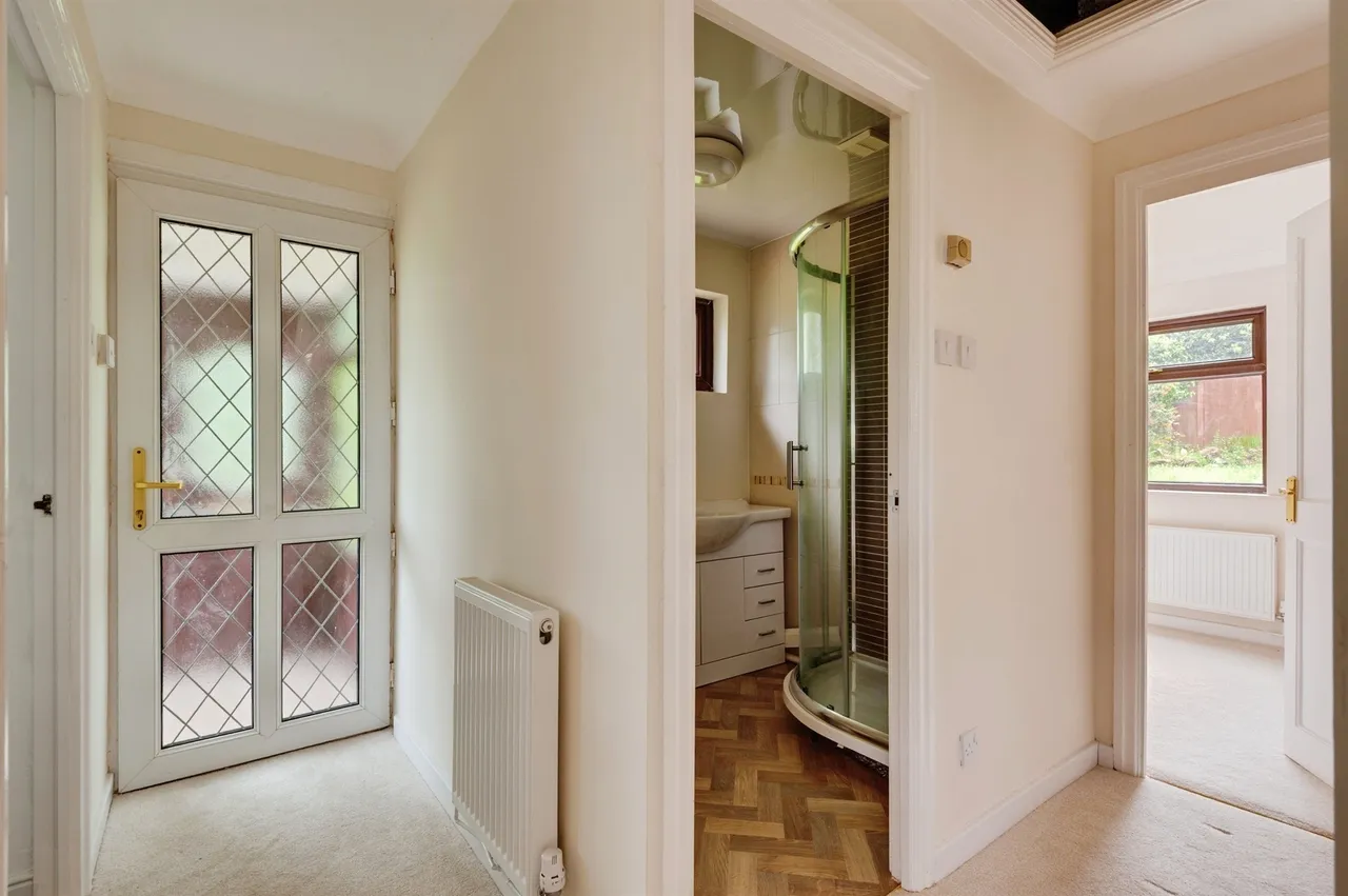 Plovers Lane, Helsby, Frodsham, photo 12