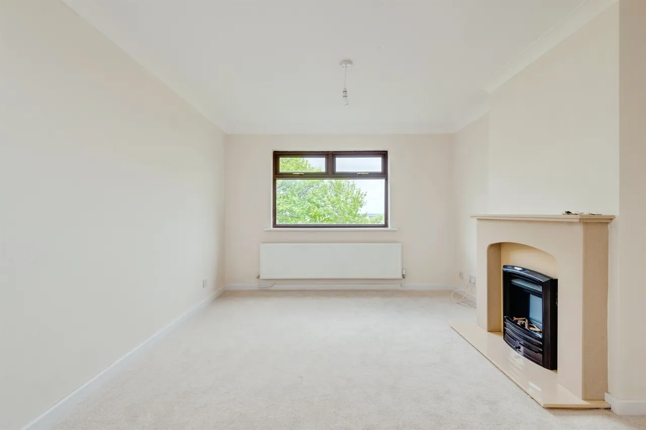 Plovers Lane, Helsby, Frodsham, photo 9