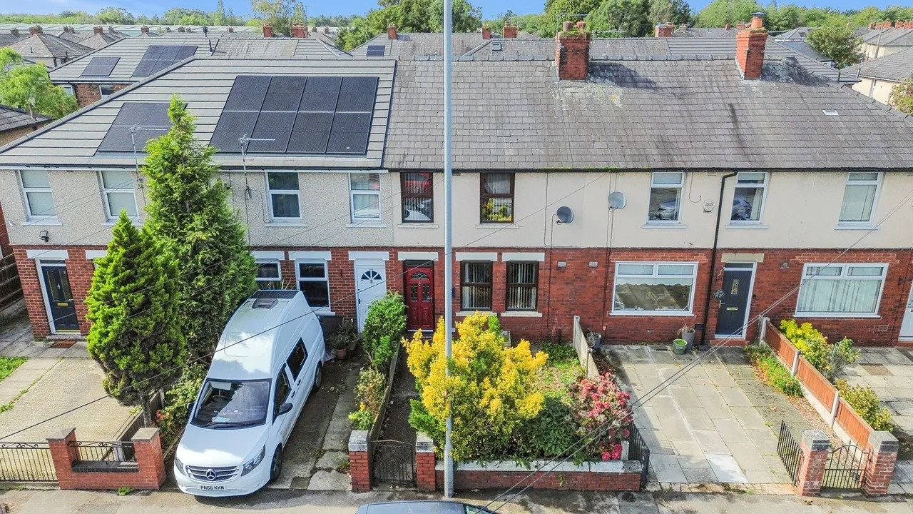Warrington Road, Leigh, WN7, photo 13