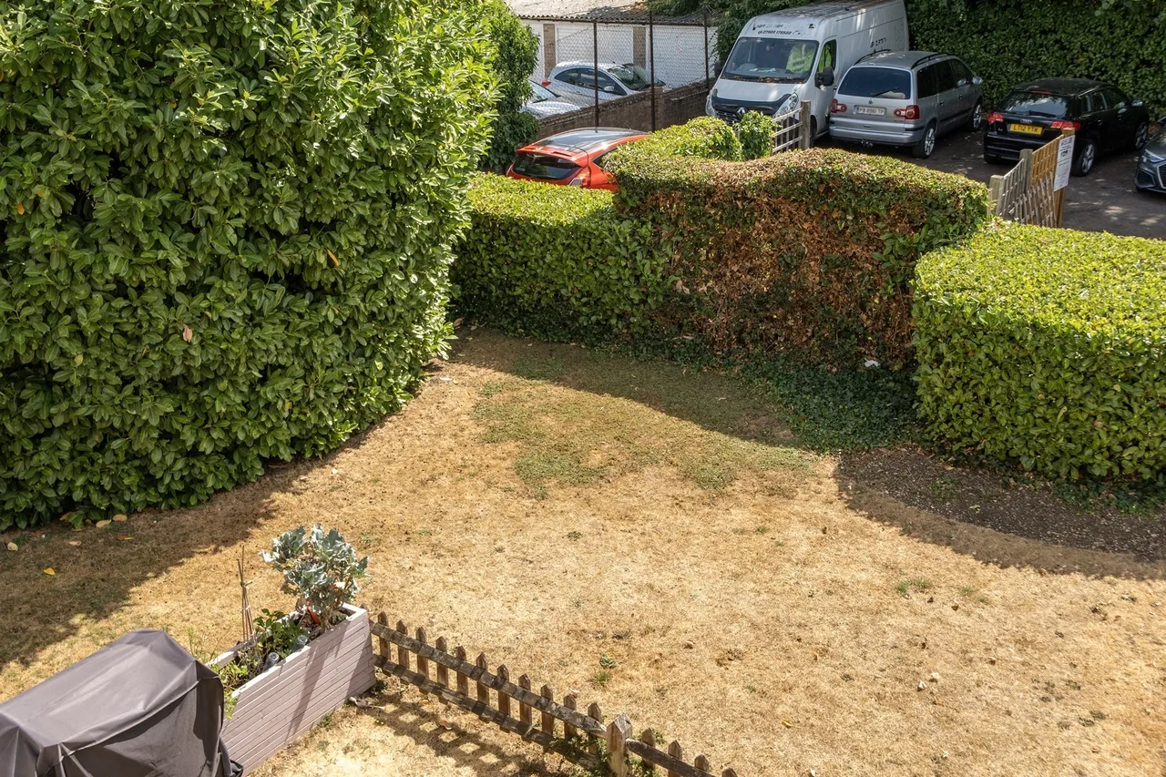 Queens Road, Enfield, EN1, photo 2