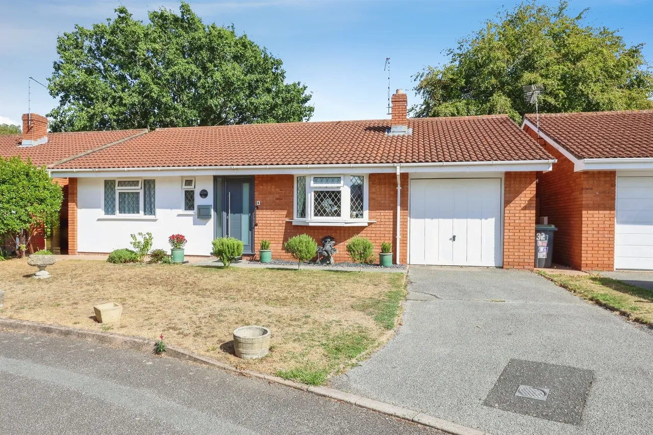3 bed house for sale — Tytherley Green, Bournemouth