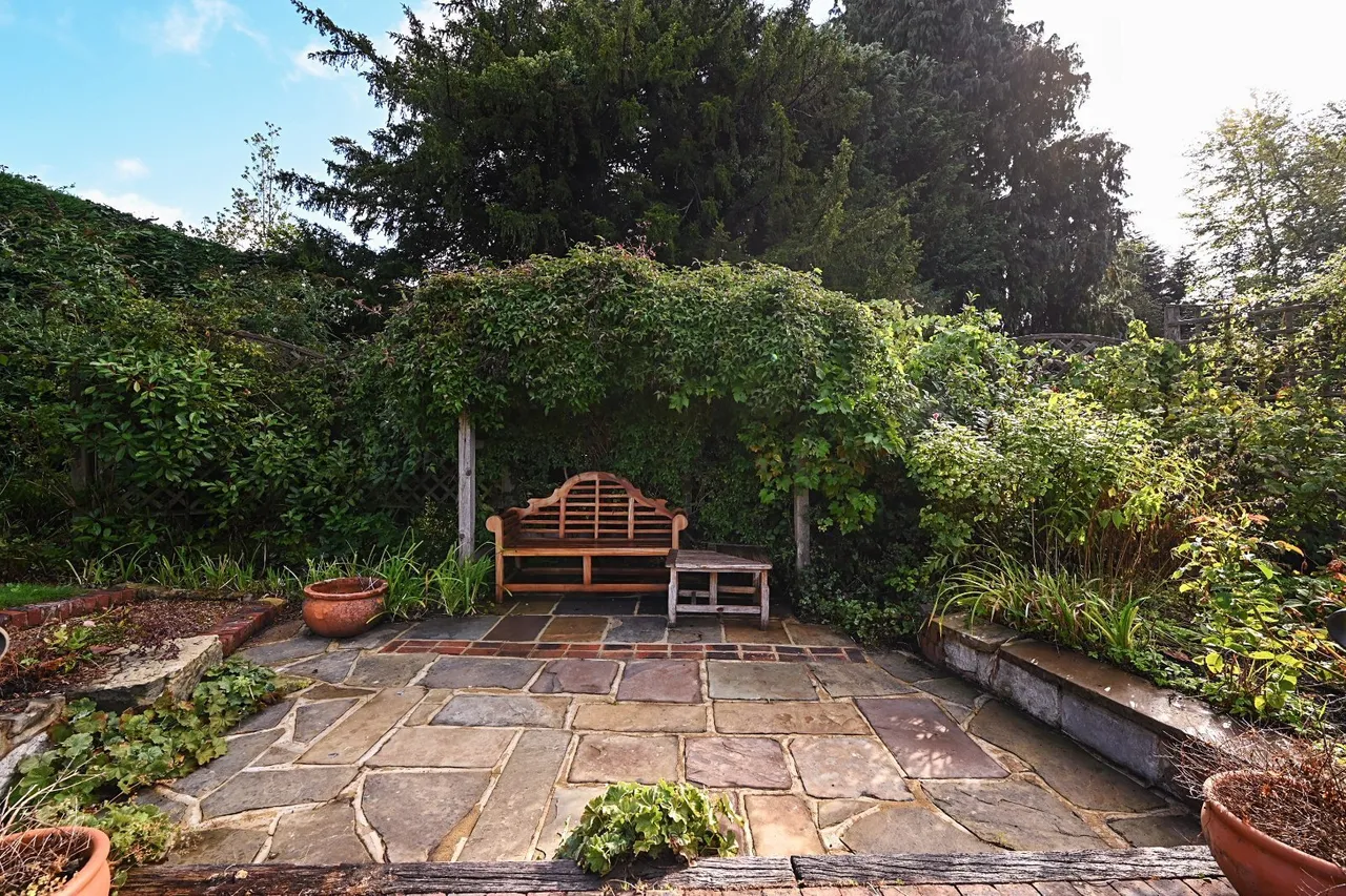 North Lane, West Hoathly, RH19, photo 16