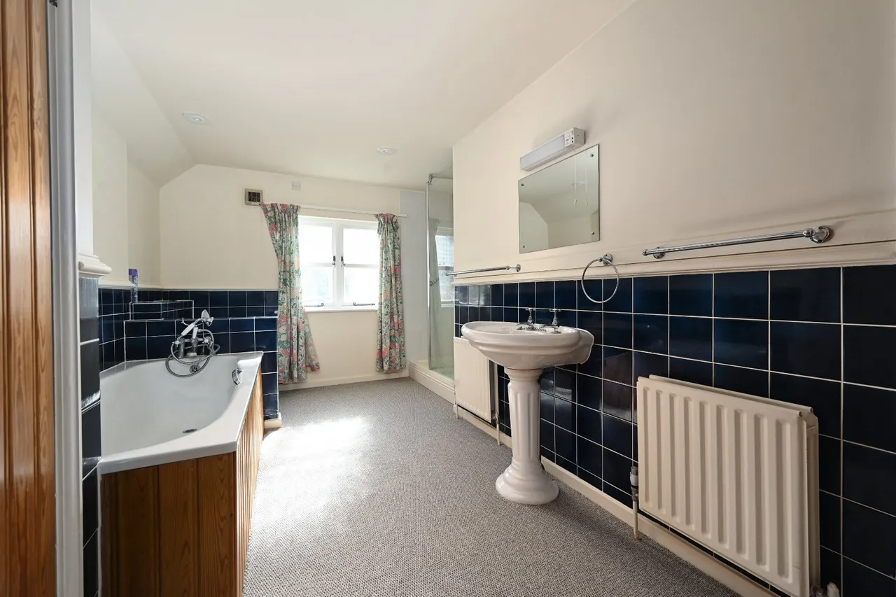 North Lane, West Hoathly, RH19, photo 23