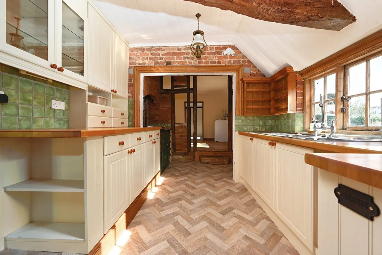 North Lane, West Hoathly, RH19, photo 8
