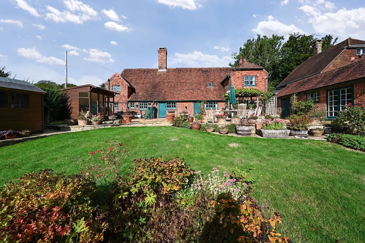 North Lane, West Hoathly, RH19, photo 15