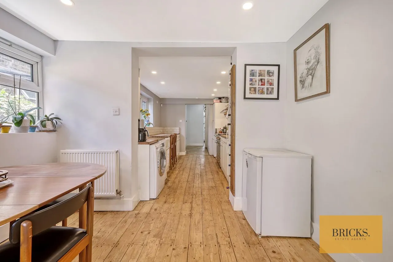 Cann Hall Road, London, E11 3NH, photo 10