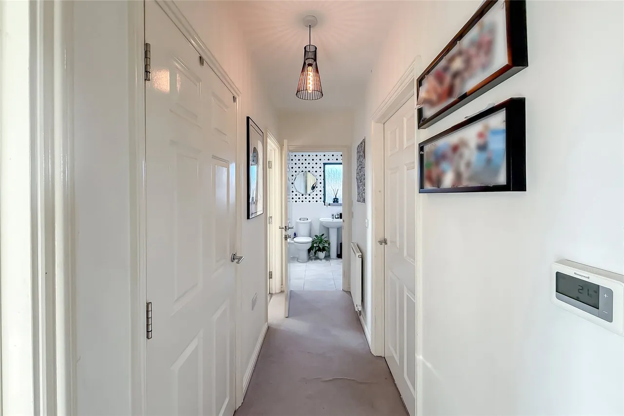 Sun Lane, Harpenden, Hertfordshire, AL5 4ET, photo 6