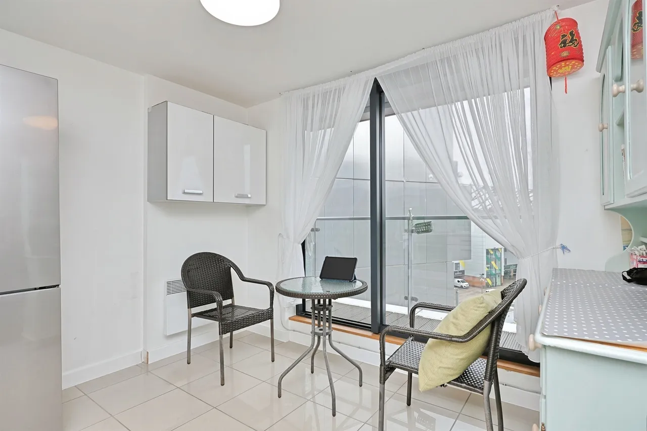 Geoffrey Watling Way, Norwich, NR1, photo 5