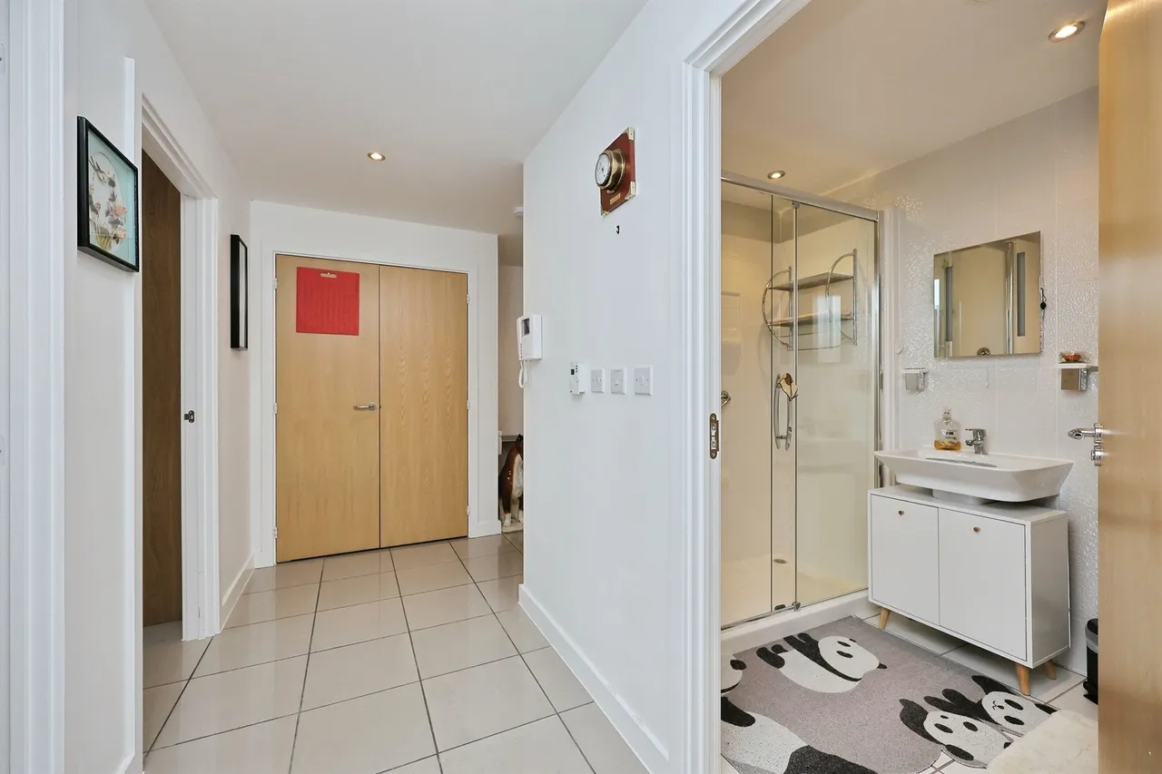 Geoffrey Watling Way, Norwich, NR1, photo 10