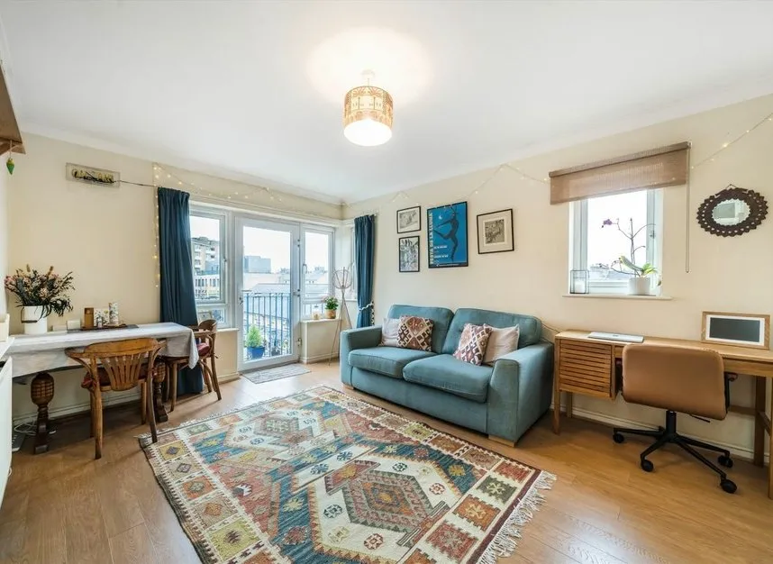 Woodger Road, Shepherds Bush, W12, photo 2