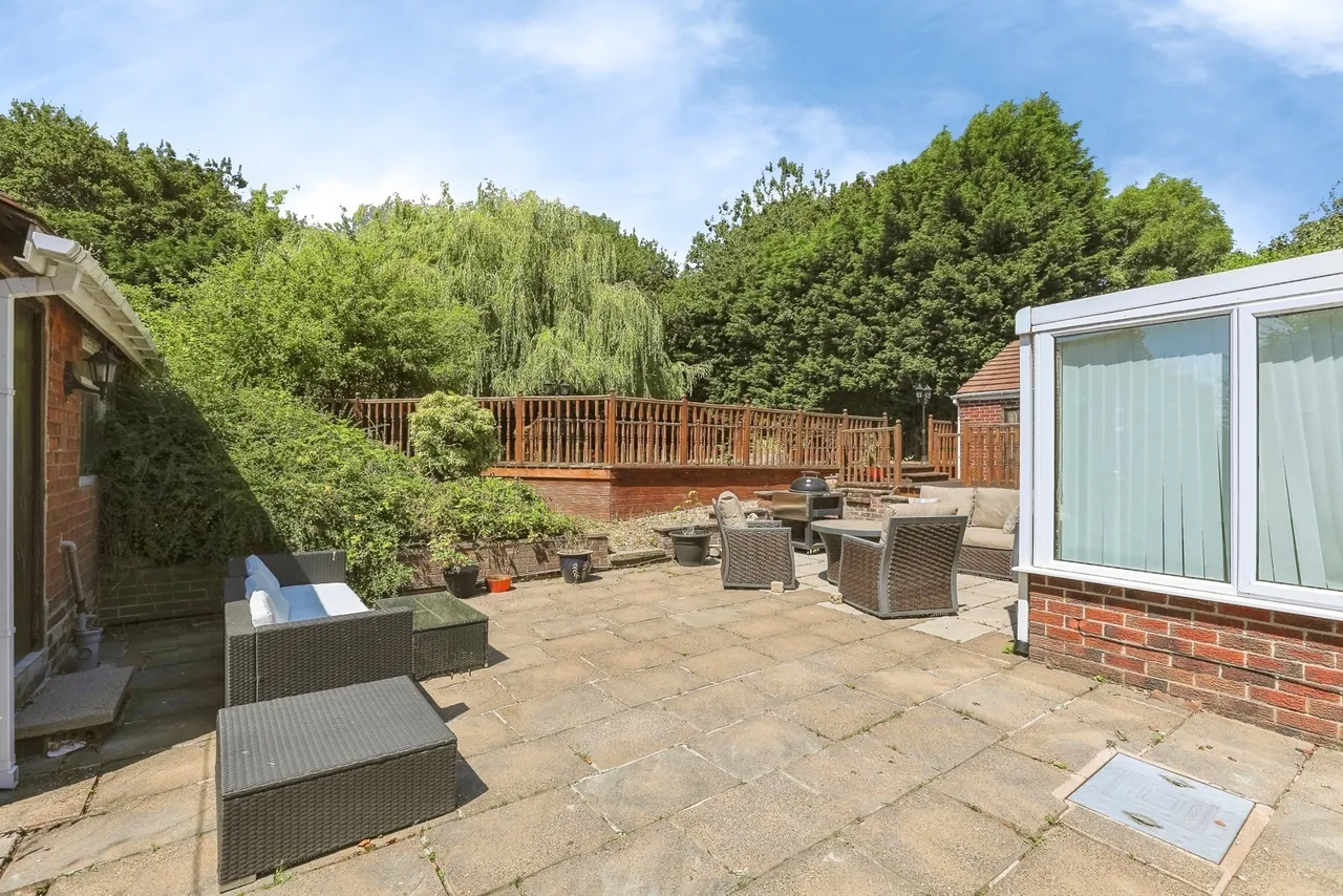 Broad Carr Road, BARNSLEY, South Yorkshire, S74, photo 4