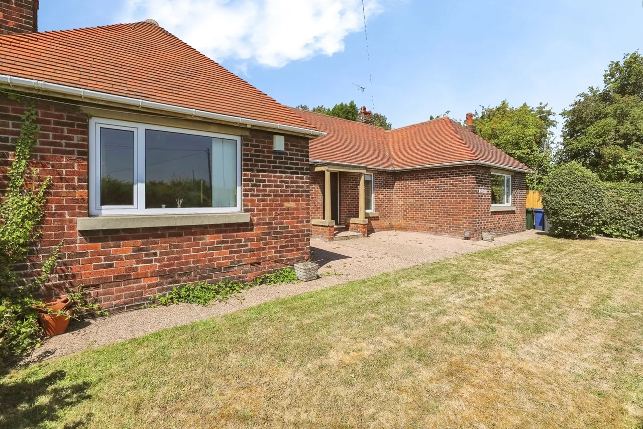 Broad Carr Road, BARNSLEY, South Yorkshire, S74, photo 5