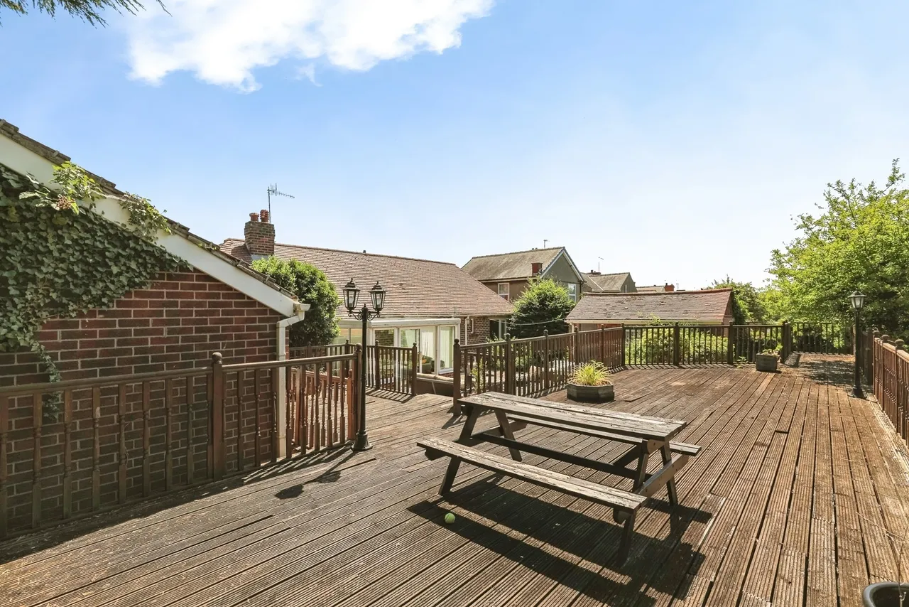 Broad Carr Road, BARNSLEY, South Yorkshire, S74, photo 13