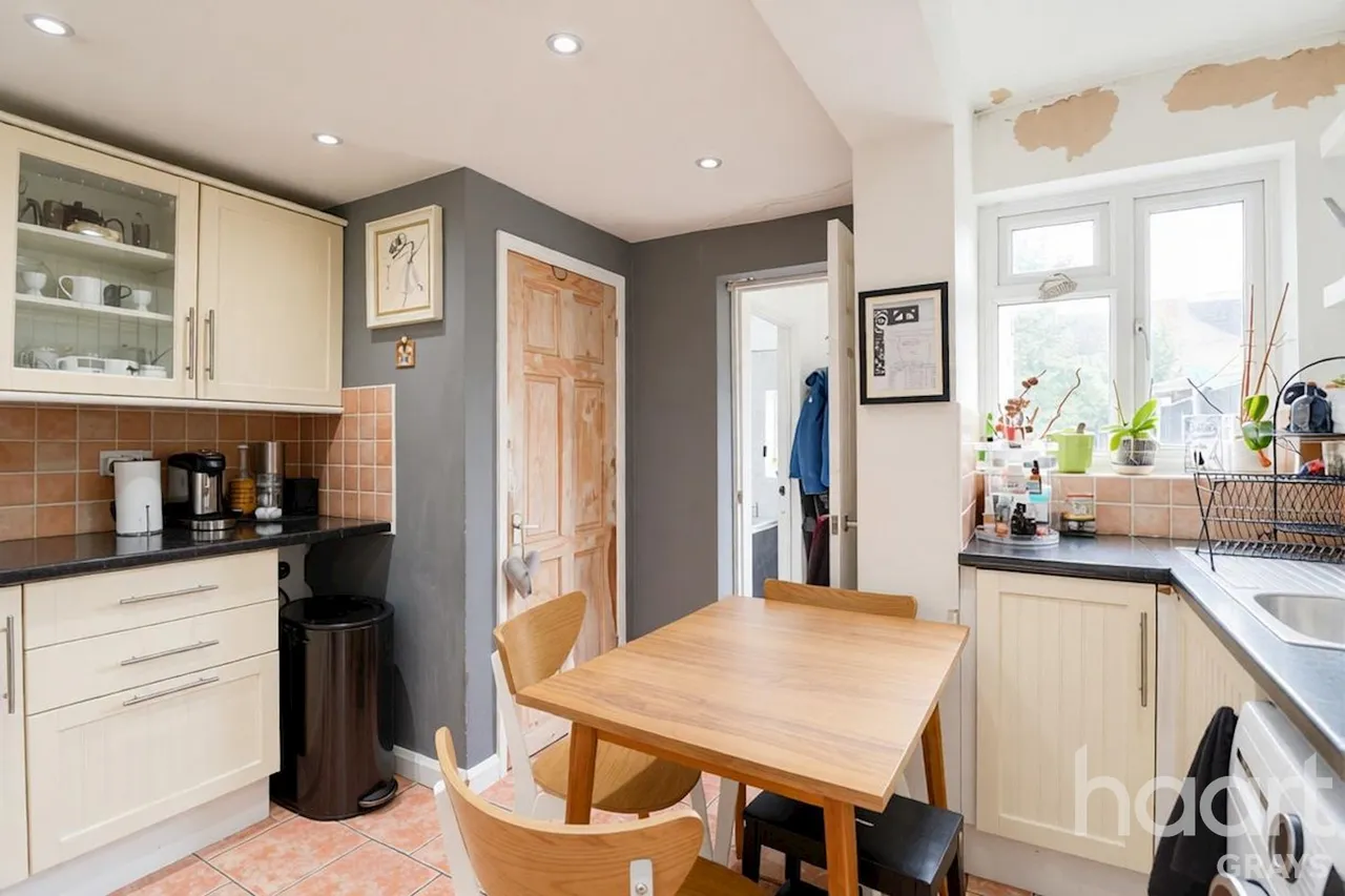 William Street, Grays, RM17, photo 13