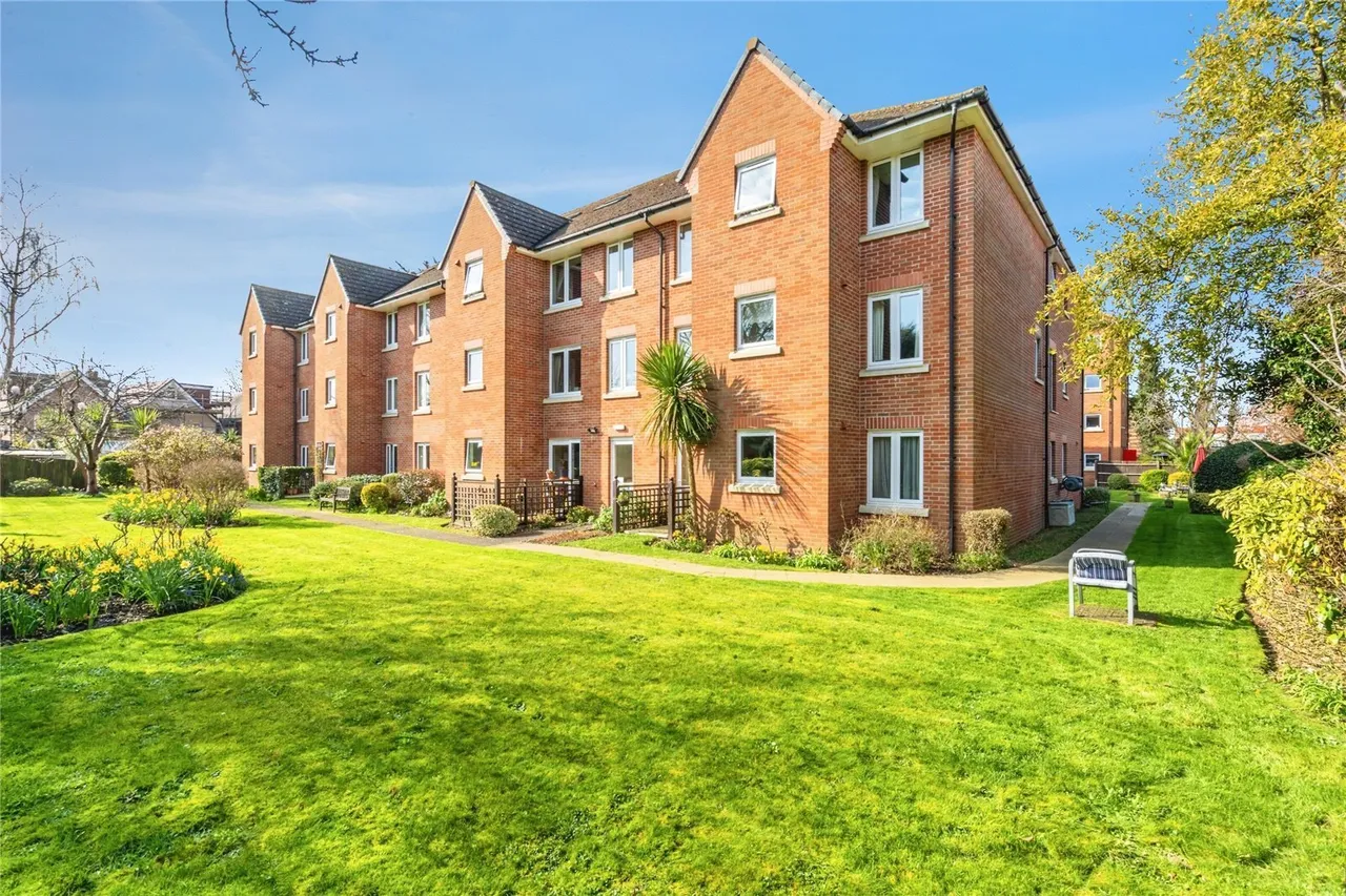 Stockbridge Road, Chichester, PO19, photo 19