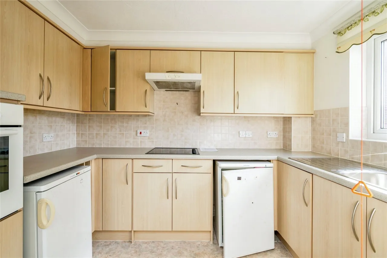 Stockbridge Road, Chichester, PO19, photo 2