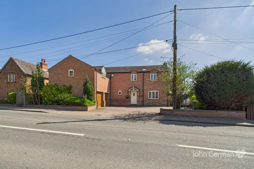 5 bed house for sale, Wood Lane, Yoxall