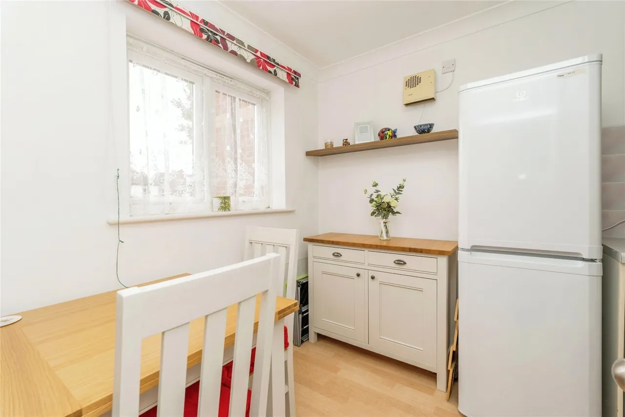 Regents Park Road, Southampton, SO15, photo 14