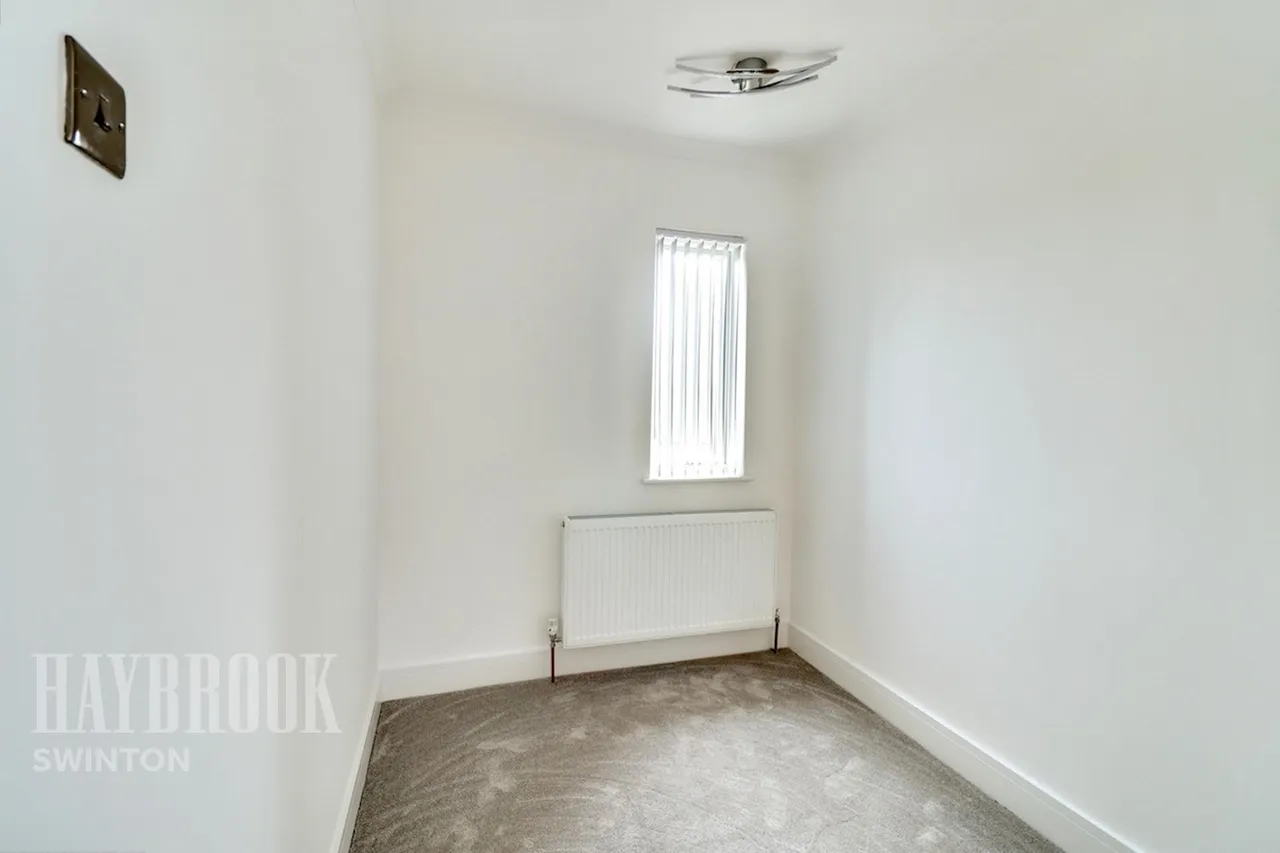Wharf Road, Kilnhurst, photo 7
