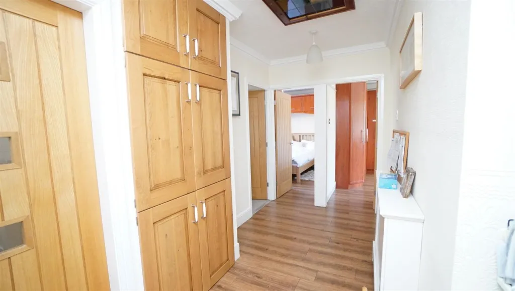 Robin Close, Eccleshill, photo 13