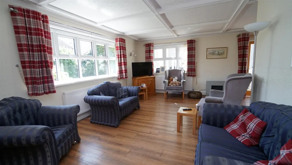 Robin Close, Eccleshill, photo 2