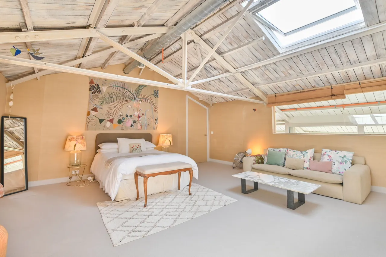 The Penthouse, Wotton Works, photo 4